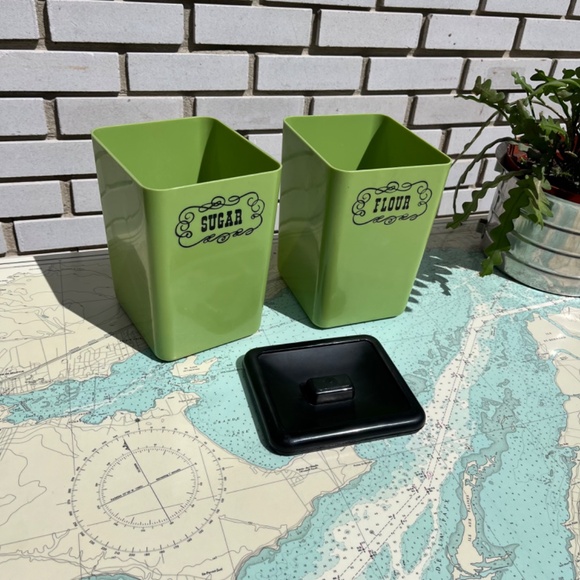 Vintage 70s Beacon Sugar and Flour Avocado Green Canister Set - Picture 2 of 8